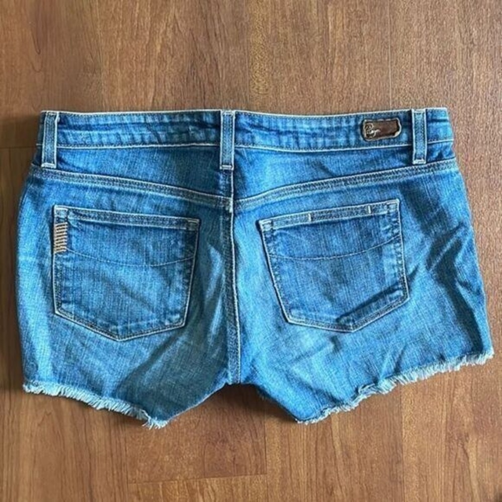 Paige Premium Denim Blue Cut Off Jean Shorts Raw Hem Size 29 Low Rise Wash - Picture 2 of 5